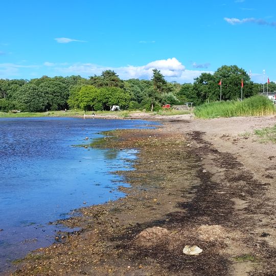 Ekerums camping, public beach