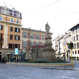 Monumento a San Calimero of Crocetta