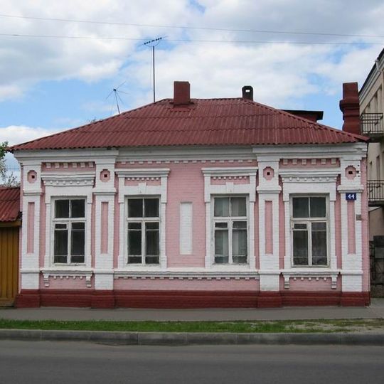 Kamsamoĺskaja Street 44, Babrujsk