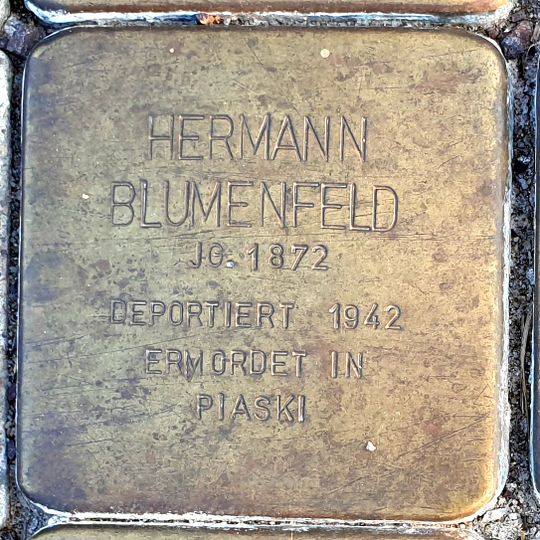 Stolperstein en memoria de Hermann S.v.Joseph Blumenfeld