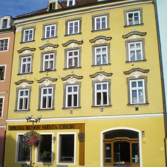 Náměstí Krále Jiřího z Poděbrad 9