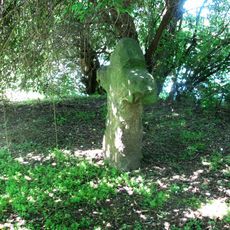 Smírčí kříž u rybníka v Radonicích