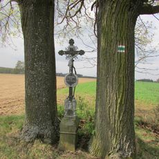 Kříž u cesty mezi Svépravicemi a Mokřinou