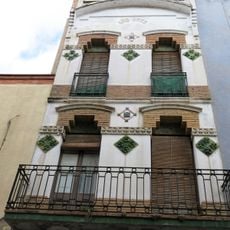 House in carrer Montserrat, 18