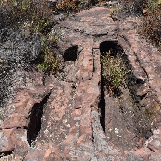 Necrópole de Vale de Fuzeiros / Carrasqueira