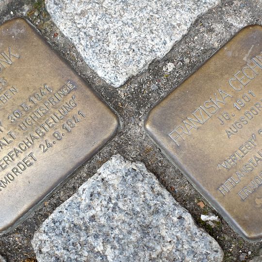 Stolperstein en memoria de Ursula Bunk
