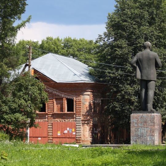 Volodarskogo Street, 33