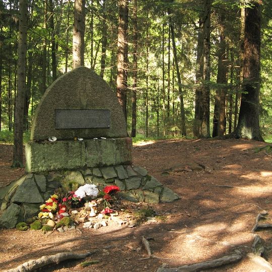 Pomník Emy Destinové