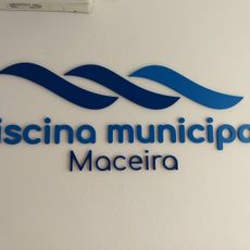 Piscina descoberta de Maceira