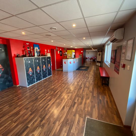 Laser Game Evolution/Quiz room/Light jumper Mâcon