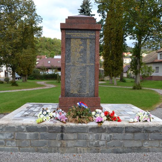 Pomník padlým v II. sv. v.