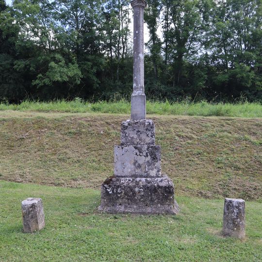 Croix de chemin de Verrey-sous-Drée