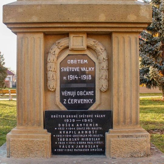 Pomník padlým v Července na Komenského ulic