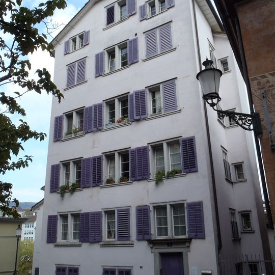 Haus zur Hindin und Haus zum kleinen Pelikan