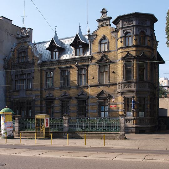 D. willa, ob. komisariat policji