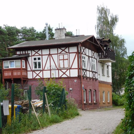 Dom przy ulicy Zdrojowej 4