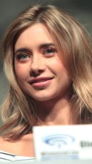 Olesya Rulin