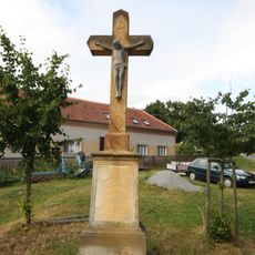 Wayside cross in Jedov