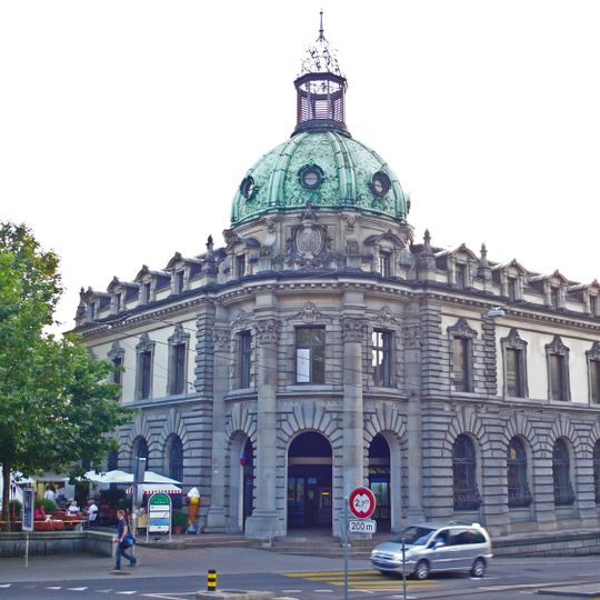 Post office building