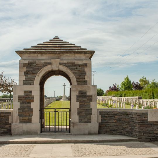 Rue-des-Berceaux Military Cemetery