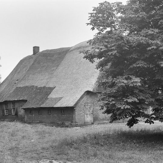 Boerderij met achterbaander