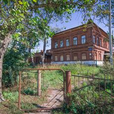 Улица Героя Усилова 1