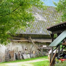 Stall bei der Sensenschmiede unter der Linde