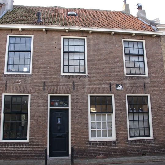 Langestraat 1, Brielle