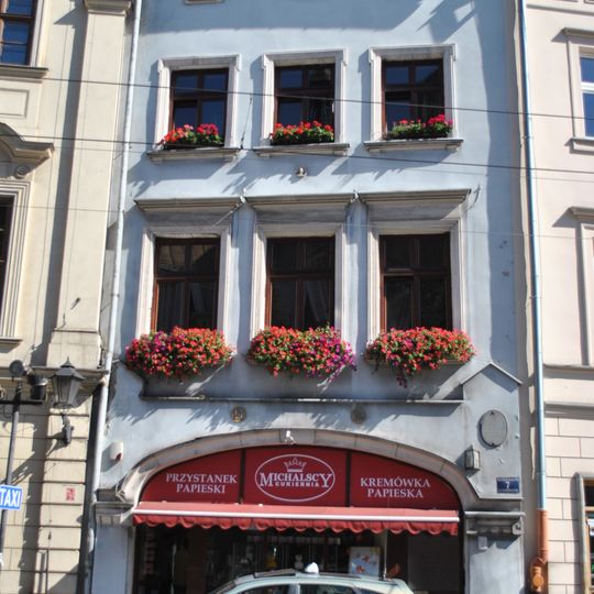 Pl. Wszystkich Świętych 7