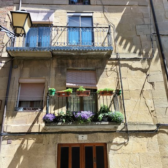 Casa Santa Engracia 7