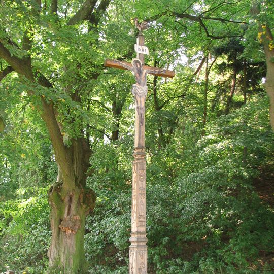 Kelčanské lípy u dřevěného kříže