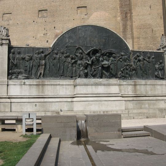 Monument to Giuseppe Verdi
