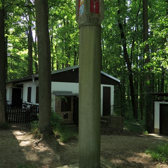 Boží muka u hrobky