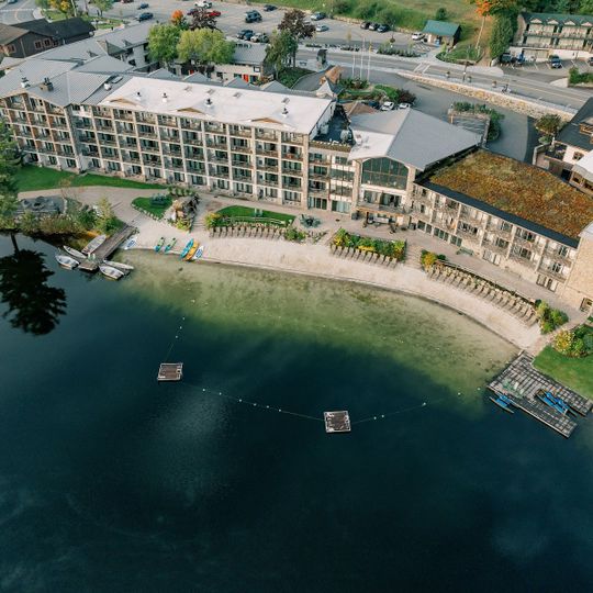 Golden Arrow Lakeside Resort