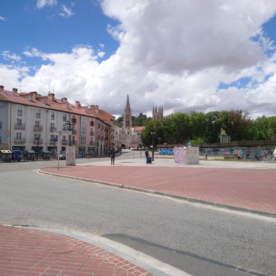 Plaza Vega