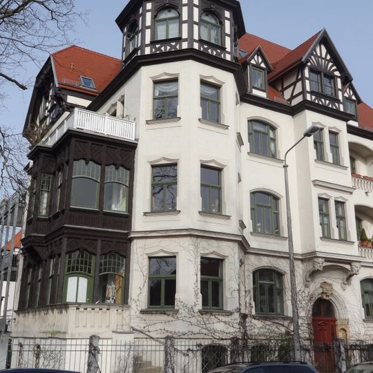 Mietshaus Paul-Küstner-Straße 16