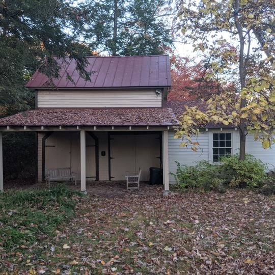 Thomas-Siegler Carriage House