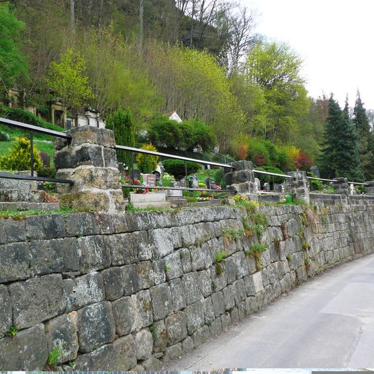 Sachgesamtheit Friedhof Stadt Wehlen mit Einzeldenkmalen Pirnaer Straße 140