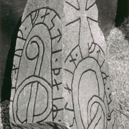 Uppland Runic Inscription 253