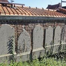 Cimetière de l'église Saint-Rémi de Lewarde