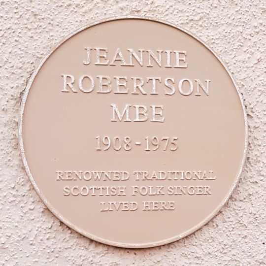Commemorative plaque to Jeannie Robertson