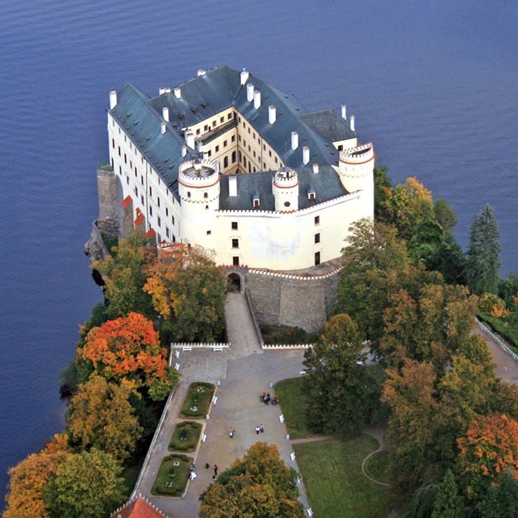 Orlík Castle