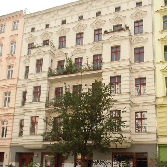Mietshaus Oderberger Straße 43