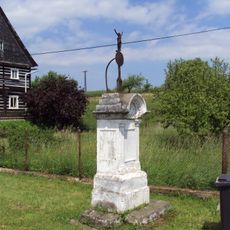 Kříž u domu l v Božíkově