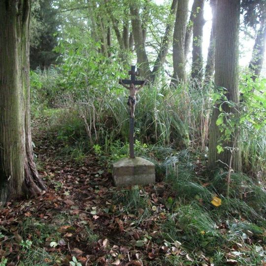 Kříž západně od Plas u Lomanského potoka