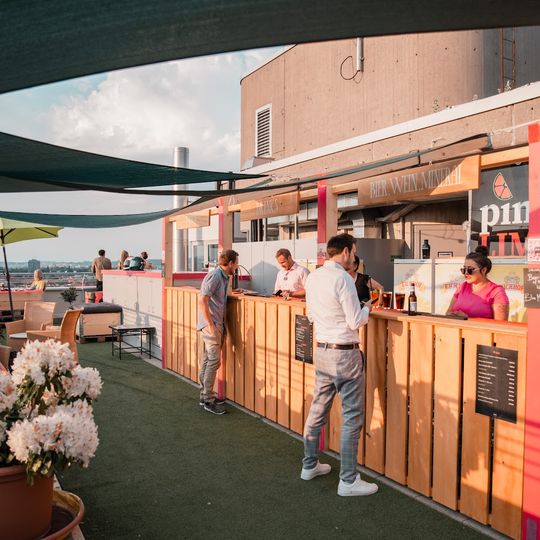 PinkLIME Rooftop Bar Bern