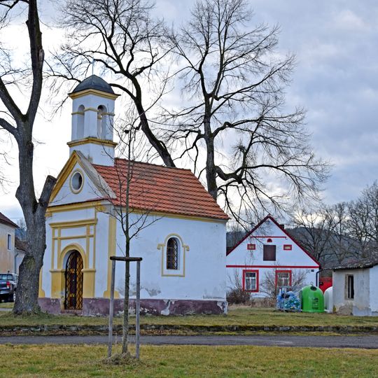 Kaplička v Hrbově u Lhenic