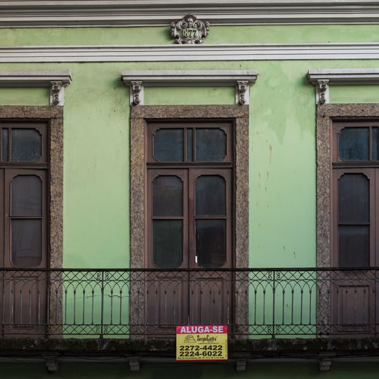 Building at Rua da Carioca, 17