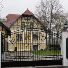 Amtsgebäude, Villa de Falk/Valk