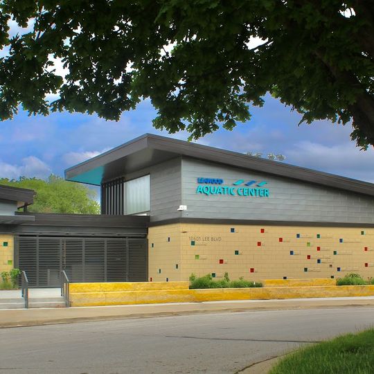 Leawood Aquatic Center